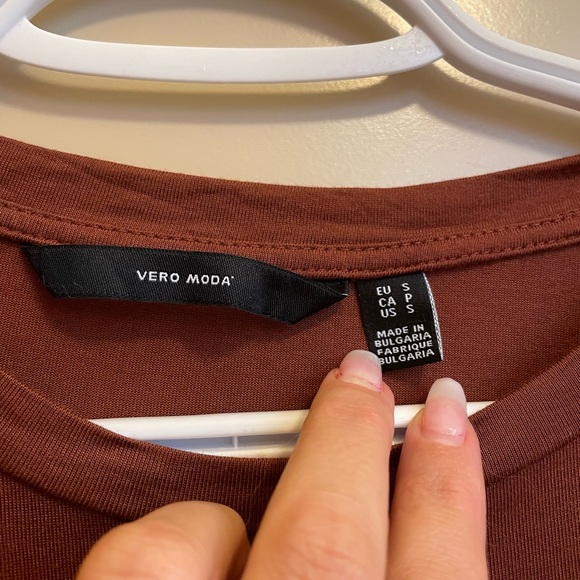 Tshirt - Picture 2 of 2